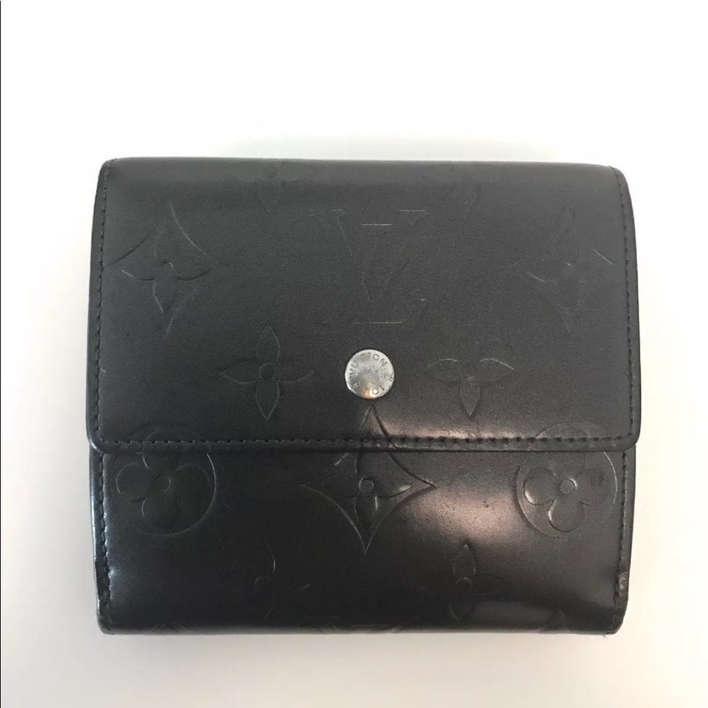 Louis Vuitton Epi gray wallet!
